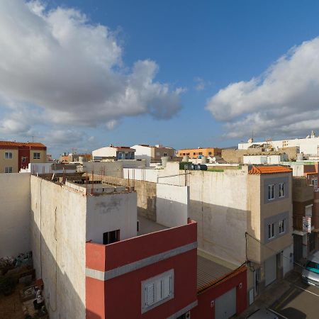 La Isla Apartman Vecindario  Kültér fotó