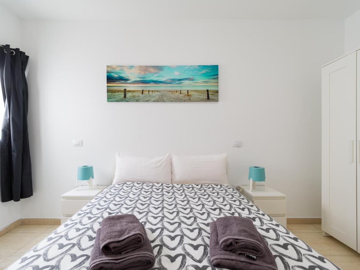 La Isla Apartman Vecindario  Kültér fotó